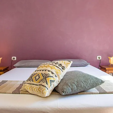 La Casa Rossa - *